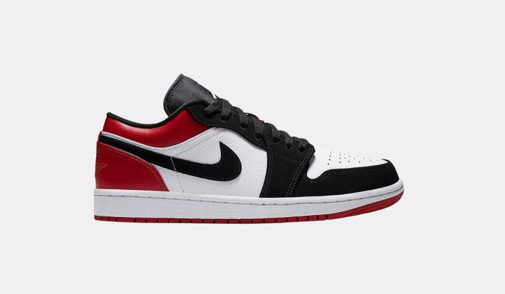 air-jordan-1-low-black-toe