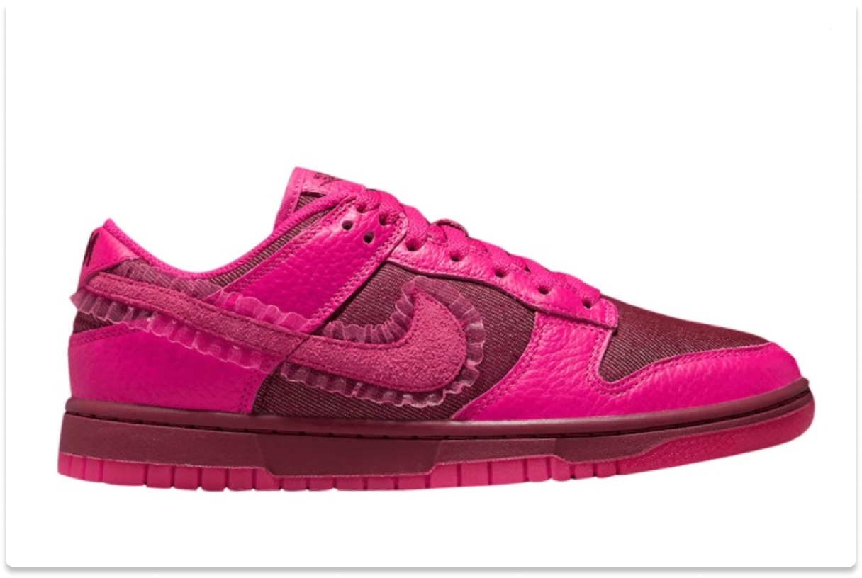 NIKE DUNK LOW 'VALENTINE’S DAY' 2022 (WMNS)
