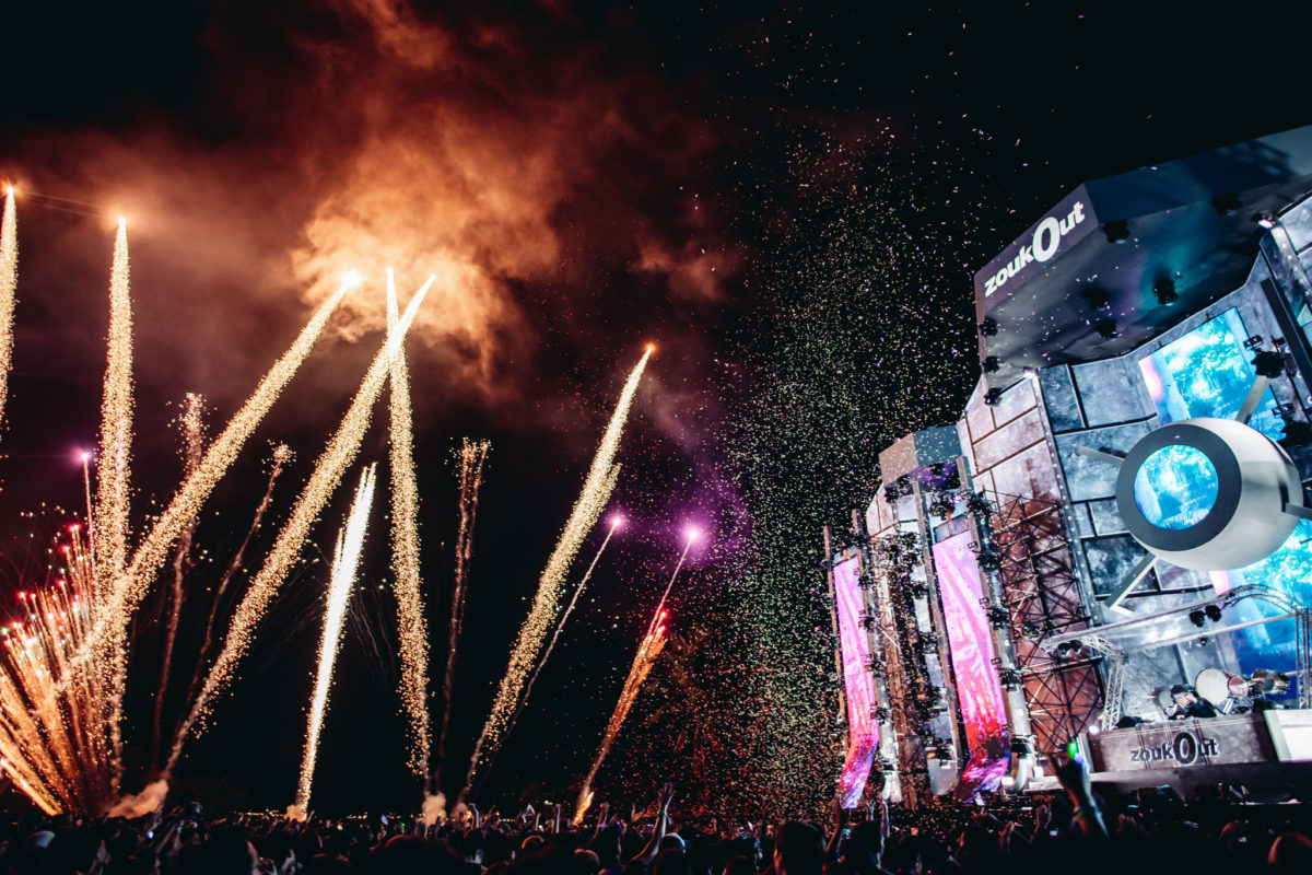 03 ZoukOut 2018 Fireworks Stage (Credit - Zouk Singapore)
