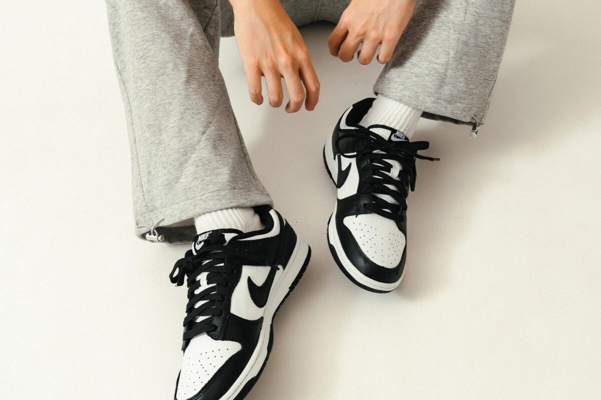 Nike Dunk Low Black White