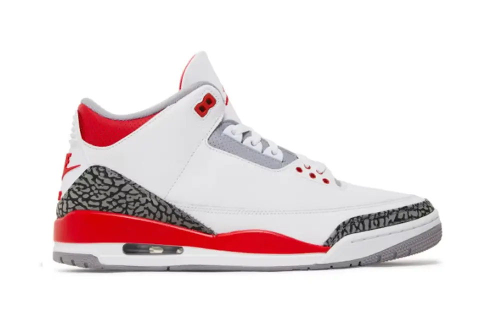 Air Jordan 3 OG 'Fire Red' 2022